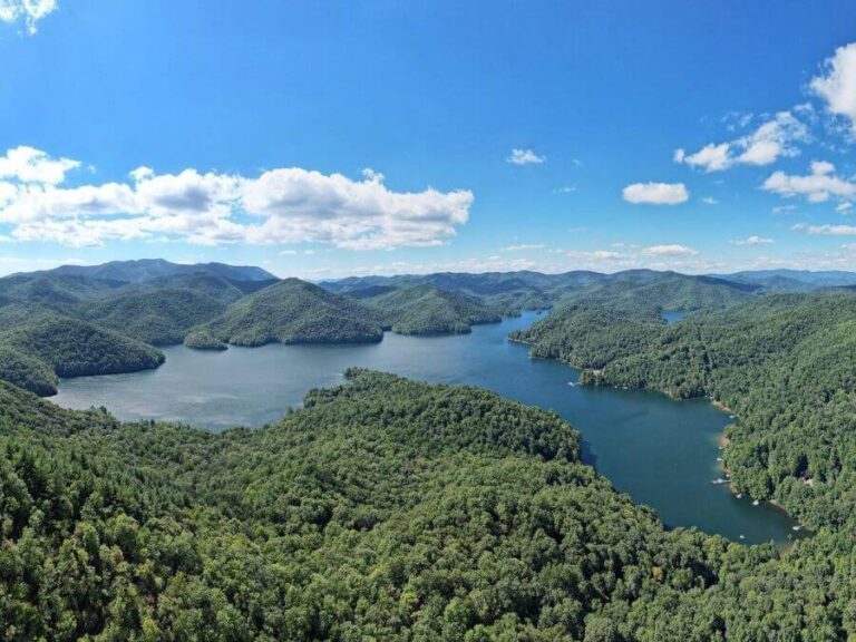 Hidden Wonders of North Carolina: 7 Mountain Lakes That Will Take Your ...